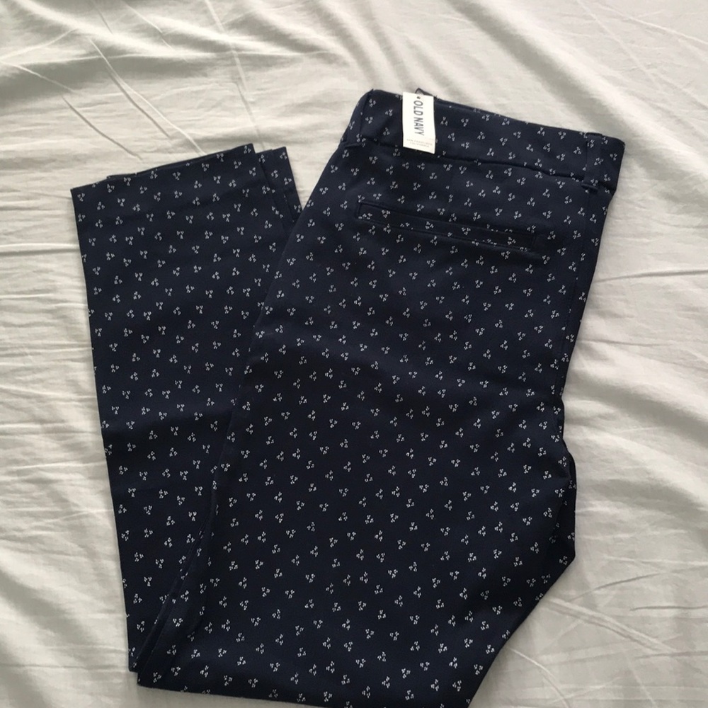 Old navy pixie patterned ankle pants